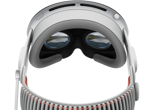 Apple Vision Pro (256GB) - Image 3
